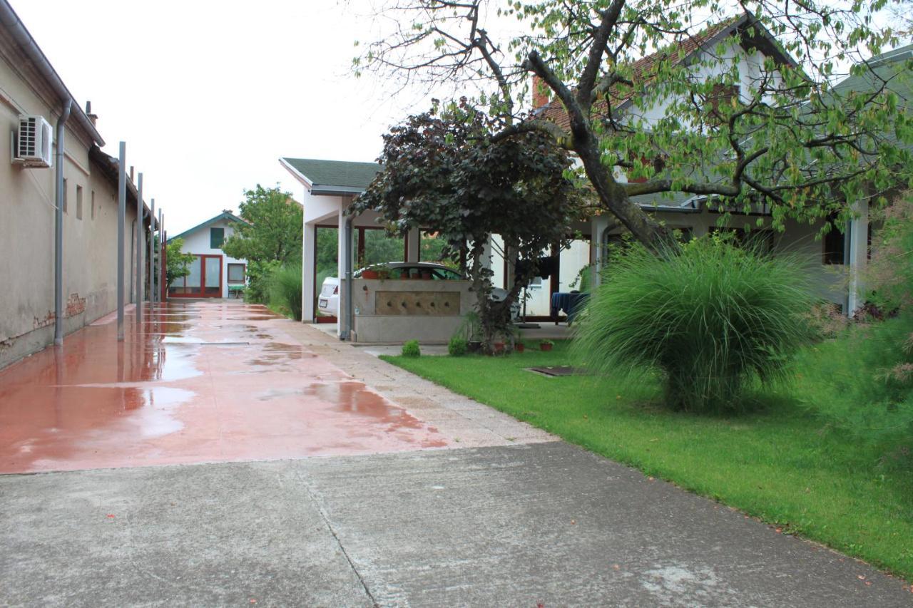 Boulevard Garden House - Free And Save Parking In The Locked Yard Ćuprija Zewnętrze zdjęcie